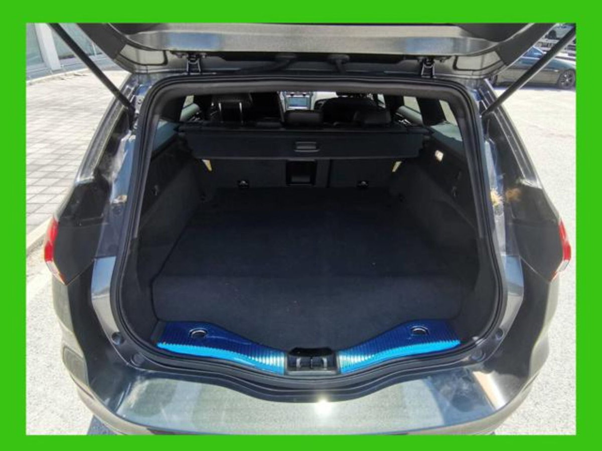 Ford Mondeo Station Wagon Full Hybrid 2.0 187 CV eCVT SW ST-Line Business (13)