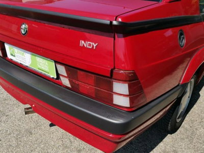 Alfa Romeo 75 1.8 IE Indy (8)