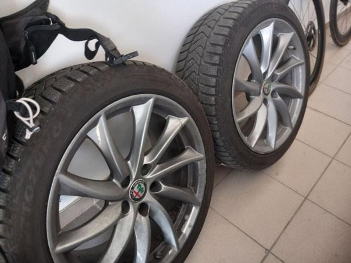Alfa Romeo Giulia 2.2 Turbodiesel 190 CV AT8 Ti (20)