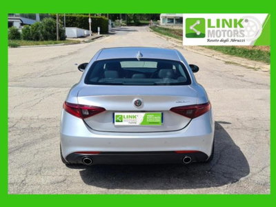 Alfa Romeo Giulia 2.2 Turbodiesel 190 CV AT8 Ti (4)