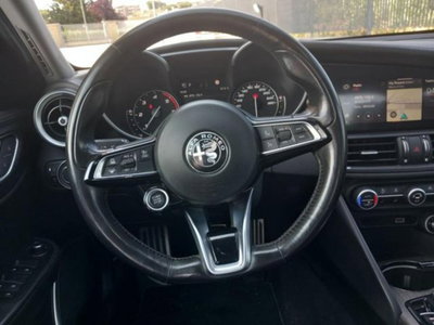 Alfa Romeo Giulia 2.2 Turbodiesel 190 CV AT8 Ti (8)