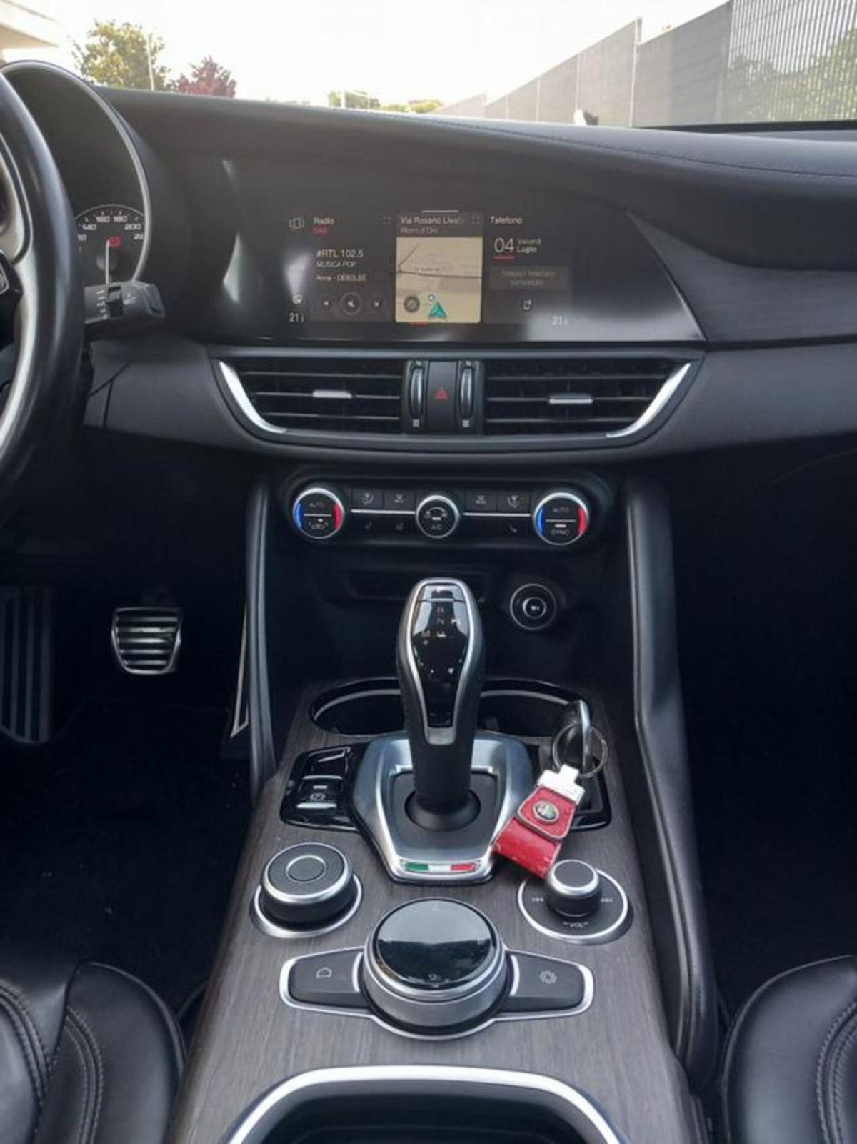 Alfa Romeo Giulia 2.2 Turbodiesel 190 CV AT8 Ti (9)