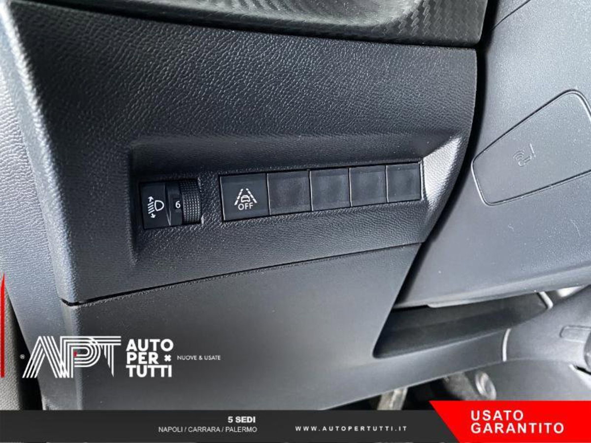 Peugeot 2008 PureTech 130 S&S Allure Pack (11)