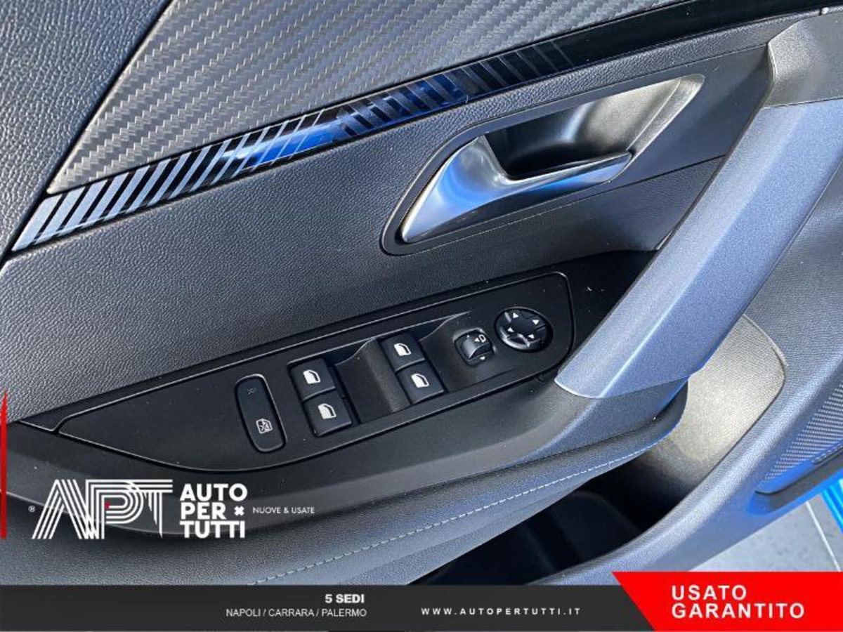 Peugeot 2008 PureTech 130 S&S Allure Pack (8)