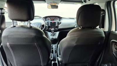 Lancia Ypsilon 1.0 FireFly 5 porte S&S Hybrid Ecochic Gold (12)