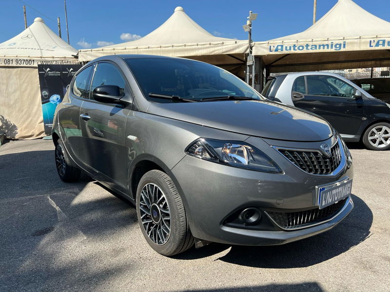 Lancia Ypsilon 1.0 FireFly 5 porte S&S Hybrid Gold Plus