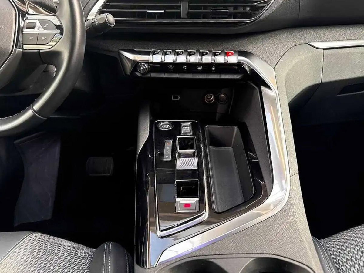 Peugeot 3008 BlueHDi 130 S&S Allure (6)