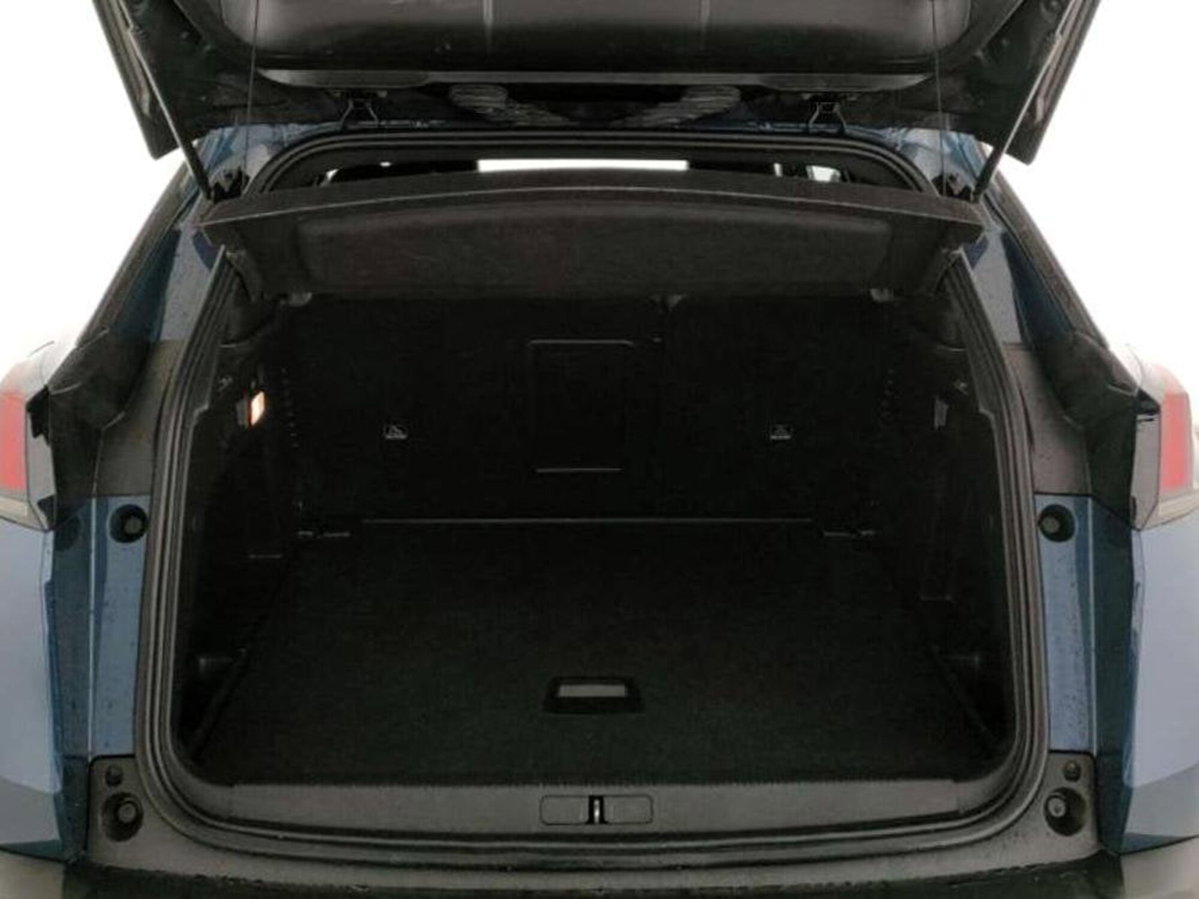 Peugeot 3008 BlueHDi 130 S&S Allure (9)