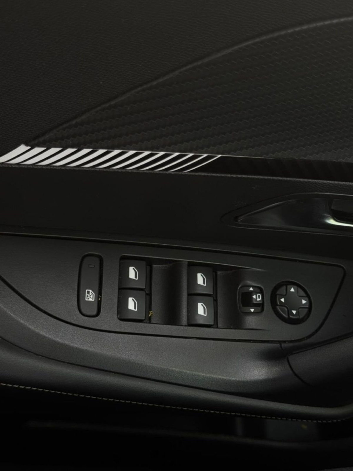 Peugeot 2008 PureTech 130 S&S Allure (15)