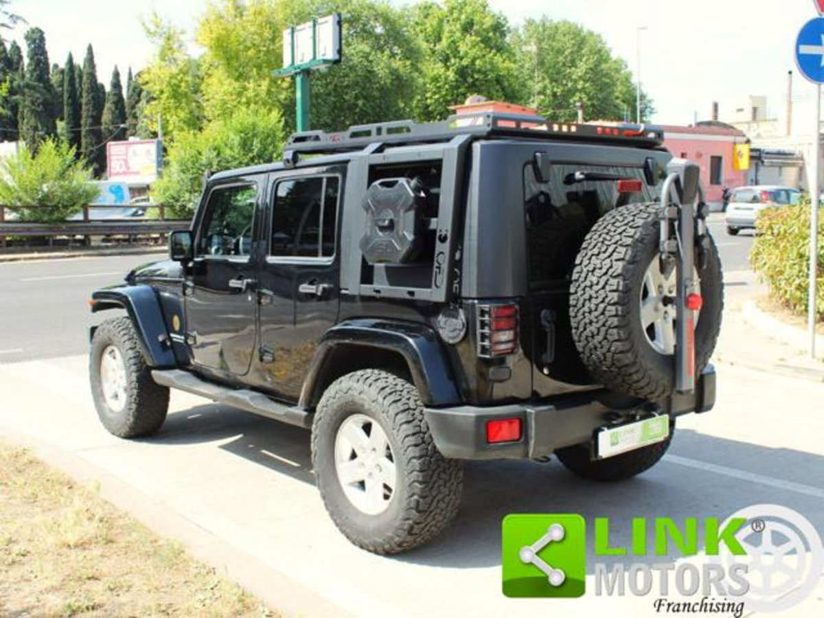 Jeep Wrangler Unlimited 2.8 CRD Sahara (3)