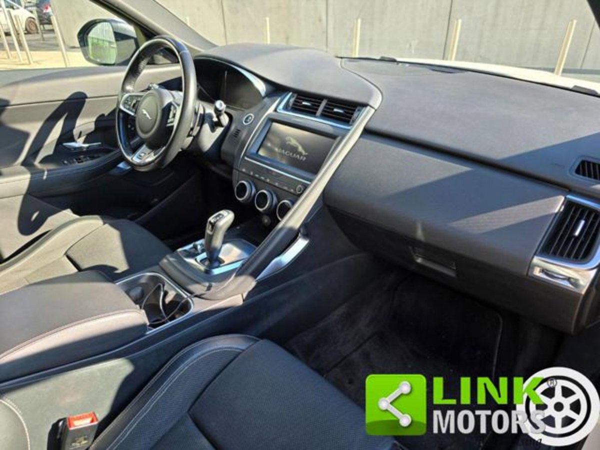 Jaguar E-Pace 2.0D 180 CV AWD (11)