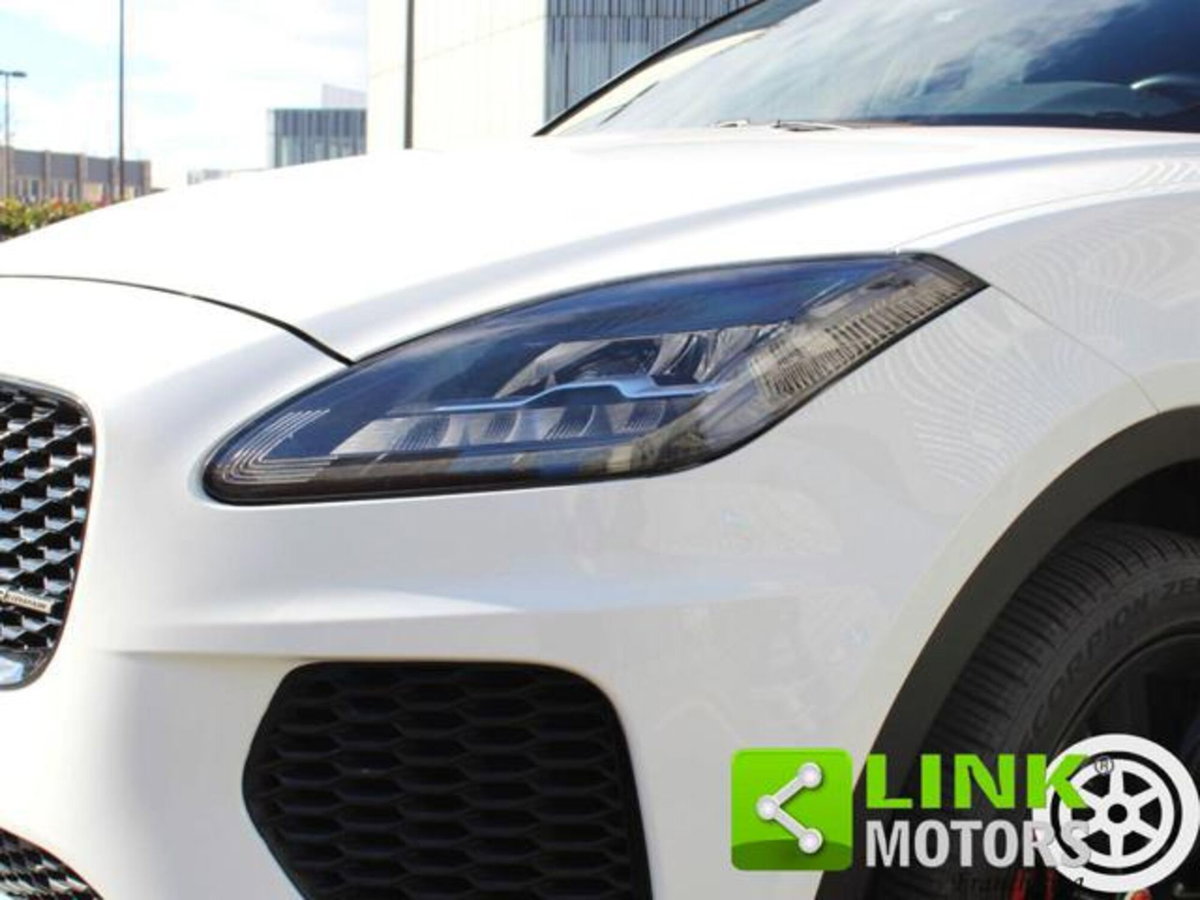 Jaguar E-Pace 2.0D 180 CV AWD (15)