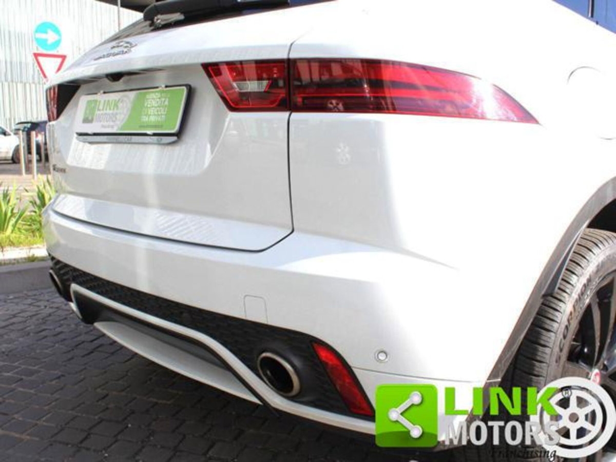 Jaguar E-Pace 2.0D 180 CV AWD (20)