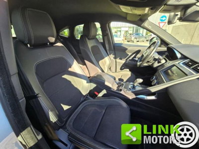Jaguar E-Pace 2.0D 180 CV AWD (8)