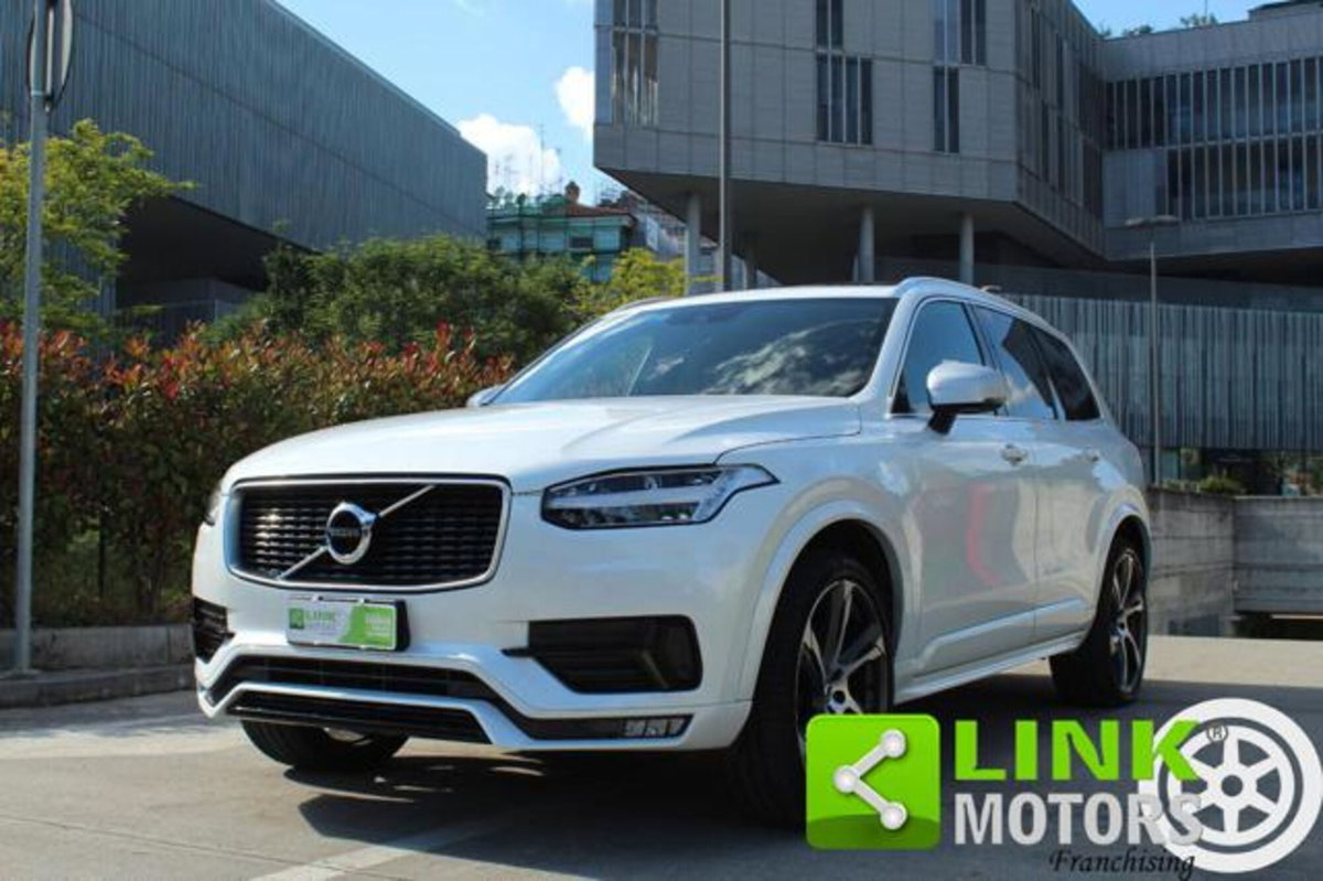Volvo XC90 D5 AWD Geartronic 7 posti R-design