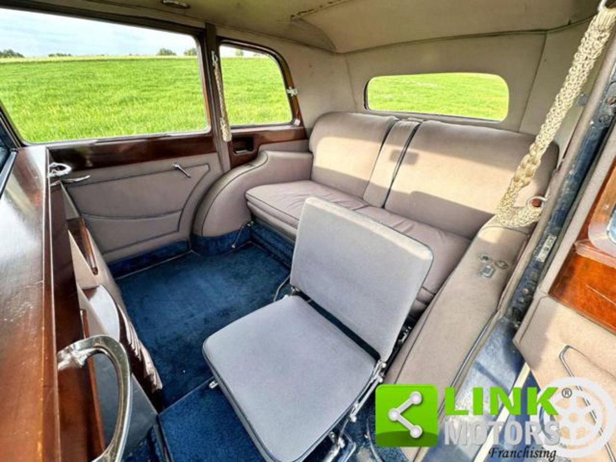 Rolls Royce Silver Spirit/Spur Park Ward (17)