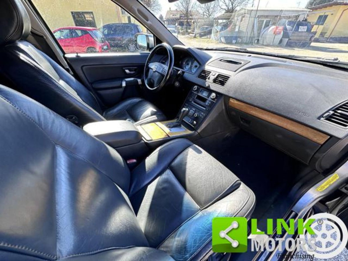 Volvo XC90 2.4 D5 185 CV AWD Executive (15)