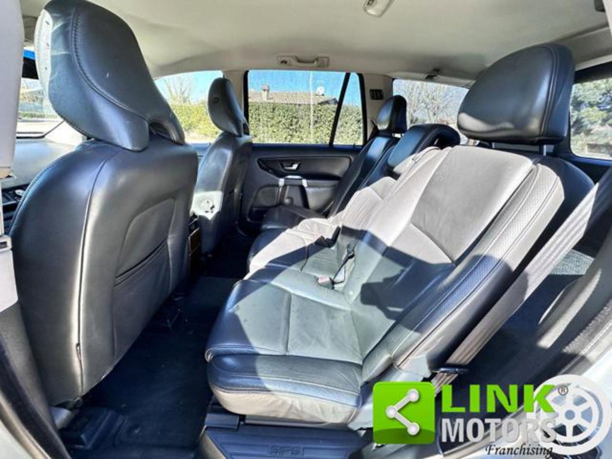 Volvo XC90 2.4 D5 185 CV AWD Executive (9)