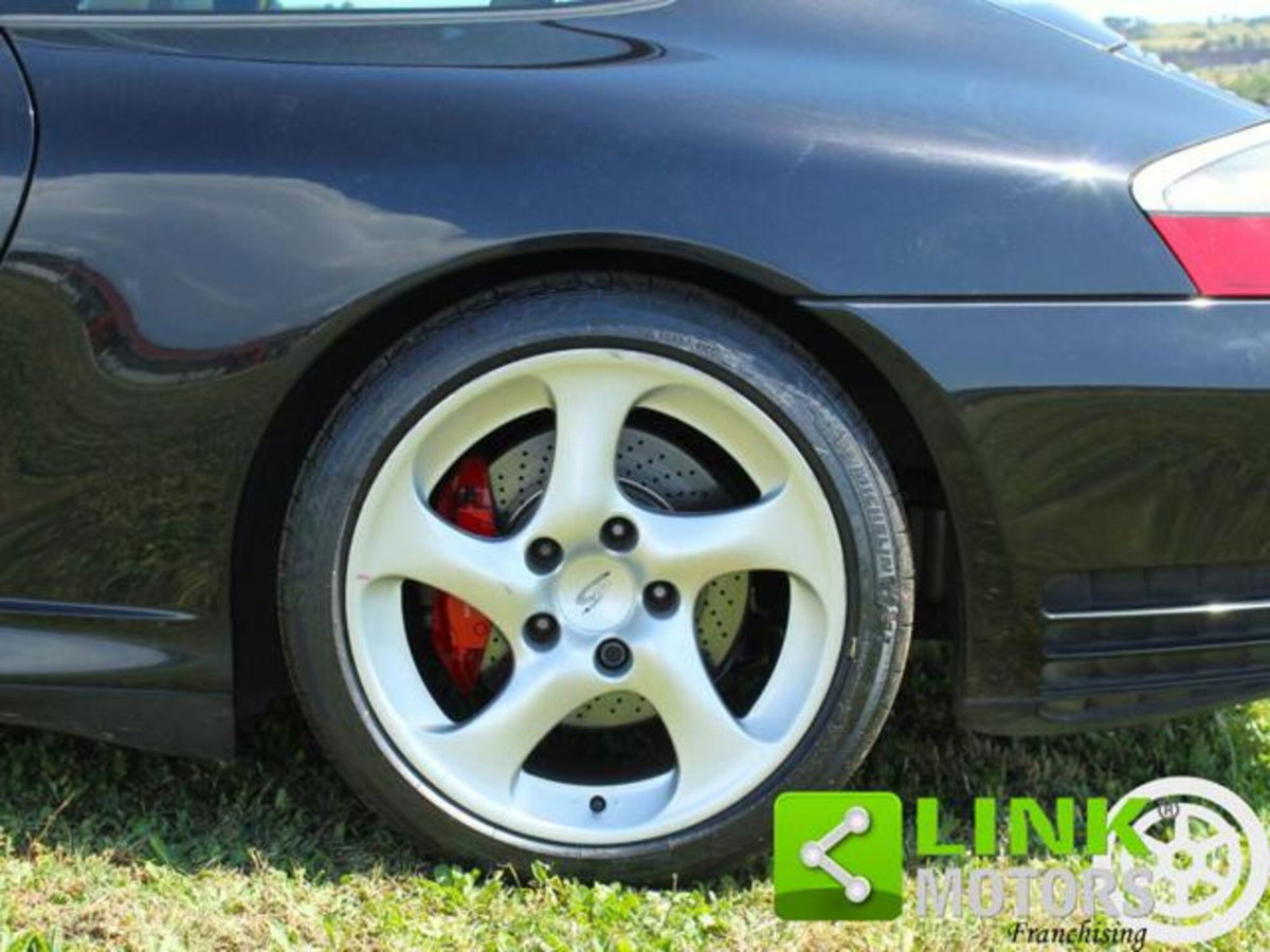 Porsche 911 Coupé Carrera 4S cat (16)