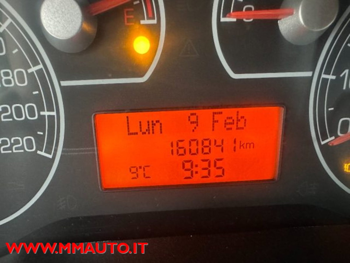 Fiat Grande Punto 1.3 MJT 75 CV 5 porte Dynamic (12)