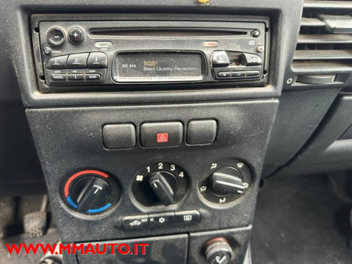 Opel Zafira 16V DTI cat Elegance (15)