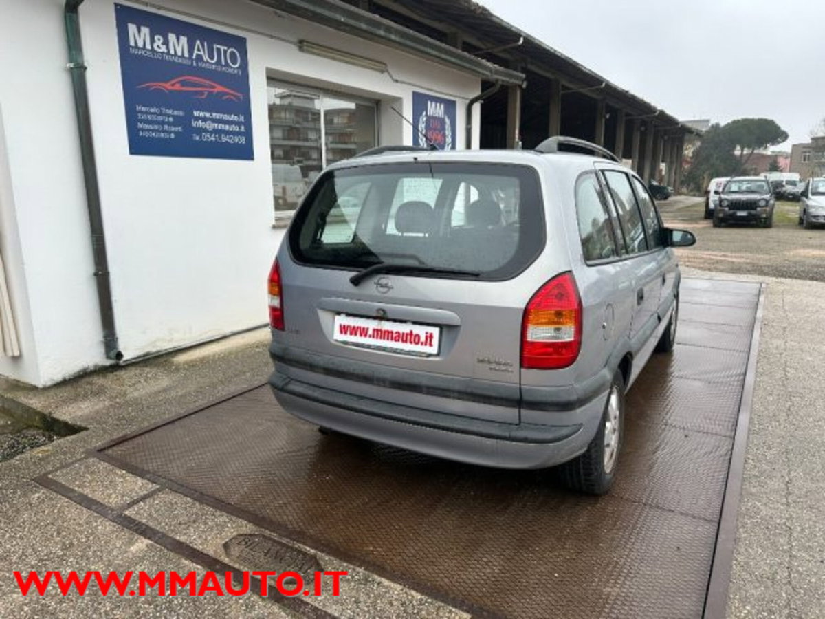 Opel Zafira 16V DTI cat Elegance (5)