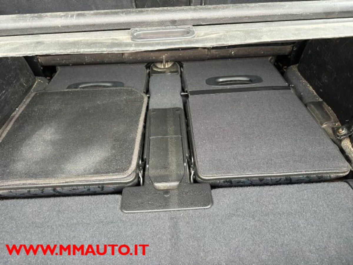 Opel Zafira 16V DTI cat Elegance (9)