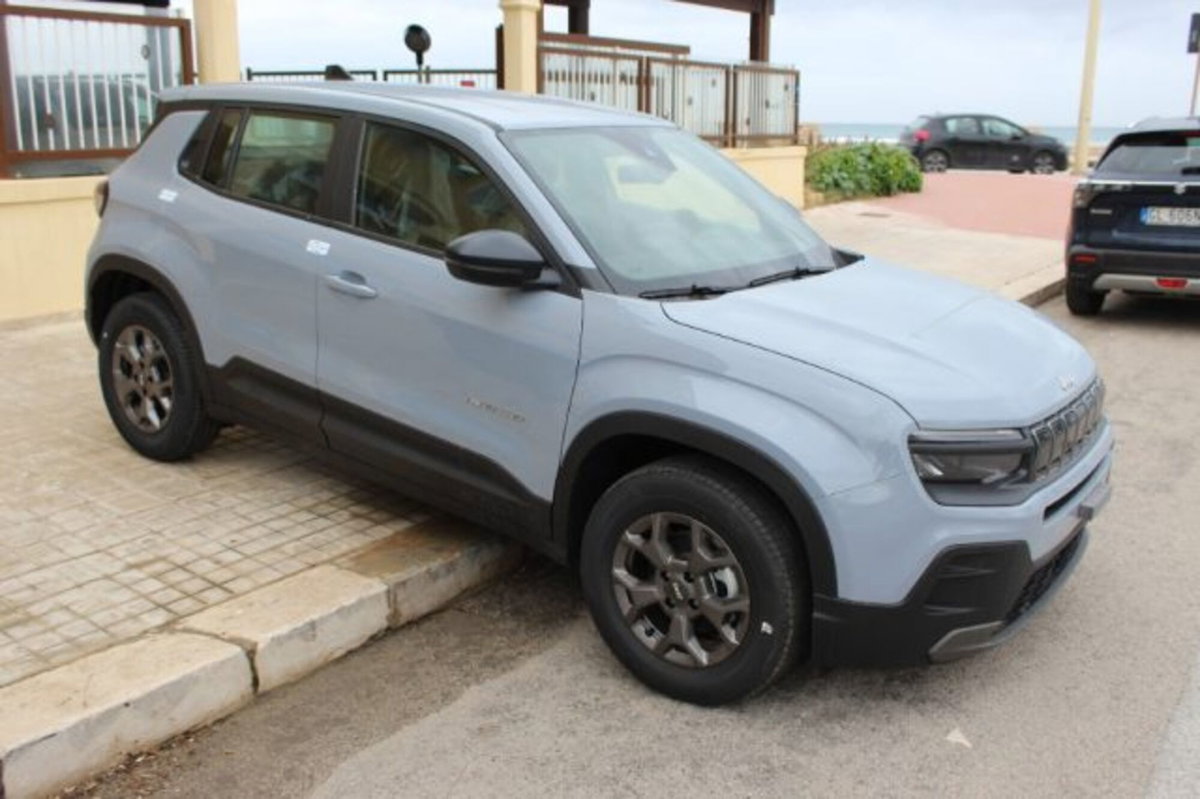 Jeep Avenger 1.2 turbo 85th Anniversary fwd 100cv (2)