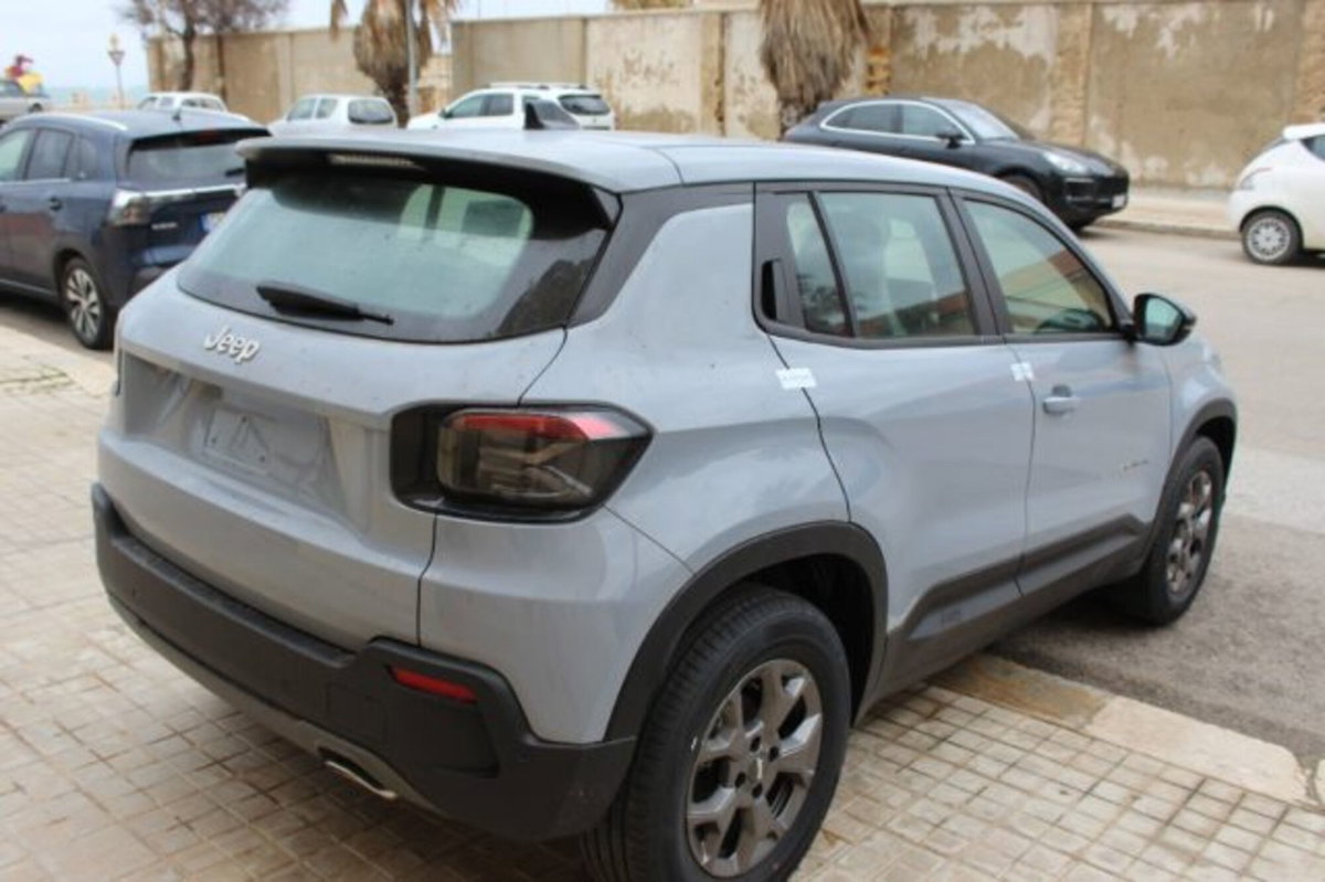 Jeep Avenger 1.2 turbo 85th Anniversary fwd 100cv (3)