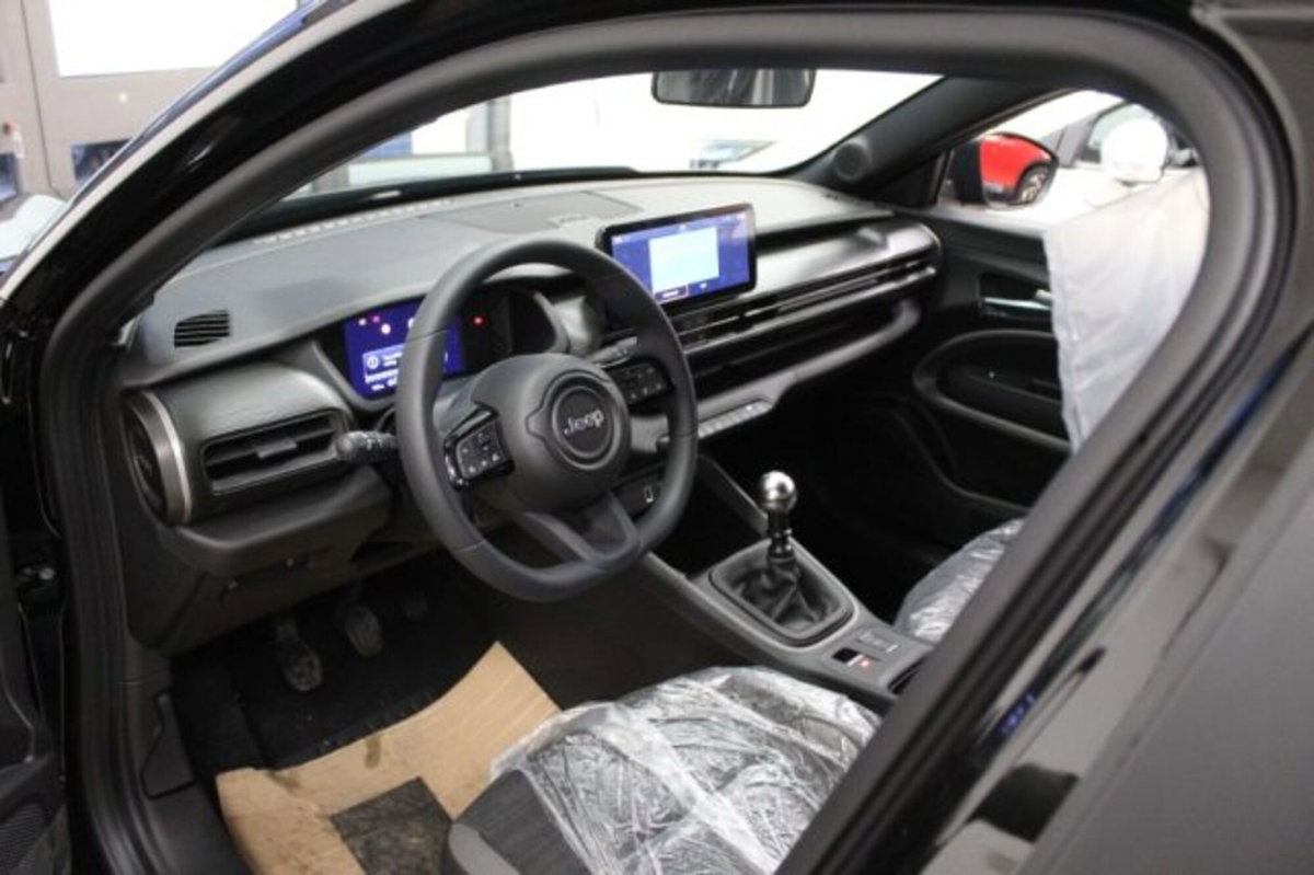 Jeep Avenger 1.2 turbo 85th Anniversary fwd 100cv (5)