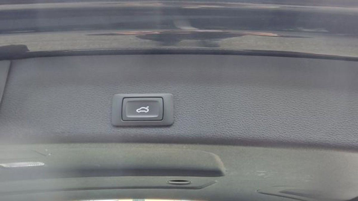 Audi A6 Avant 40 2.0 TDI S tronic Business Sport (9)