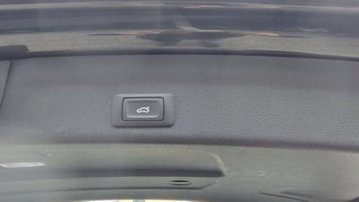 Audi A6 Avant 40 2.0 TDI S tronic Business Sport (9)
