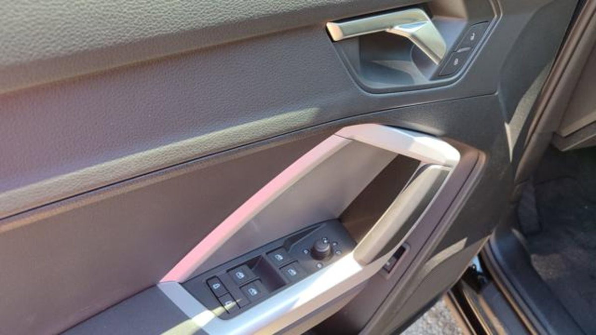Audi Q3 Sportback 35 TDI S line edition (3)