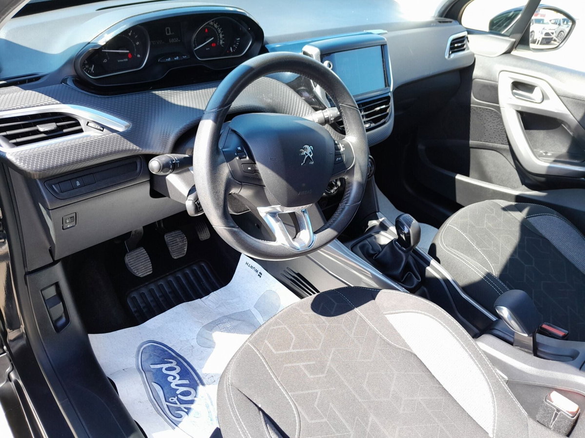 Peugeot 2008 75 Active (12)