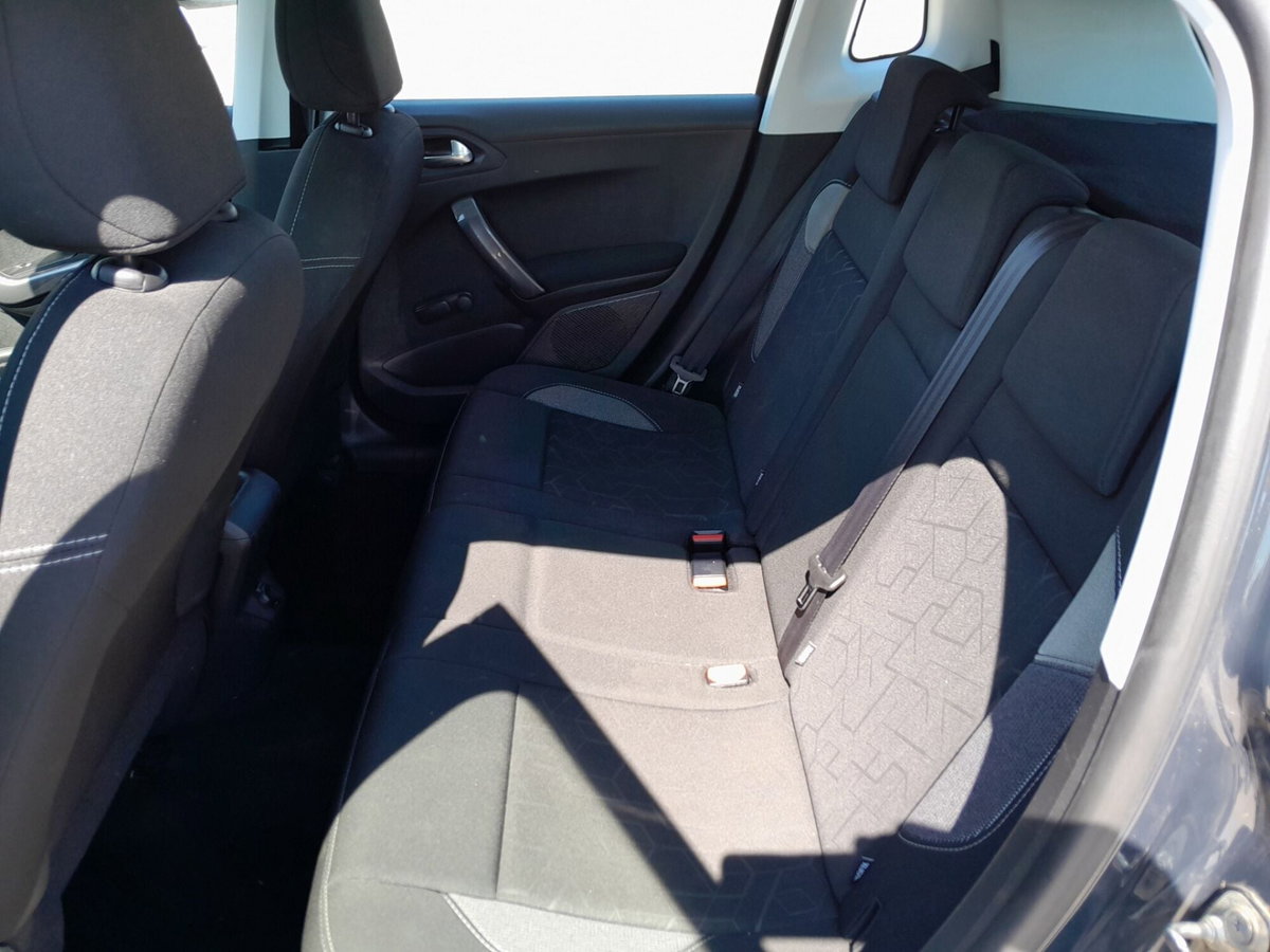 Peugeot 2008 75 Active (18)