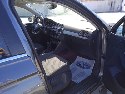 Volkswagen Tiguan 1.6 TDI SCR Sport BlueMotion Technology (11)