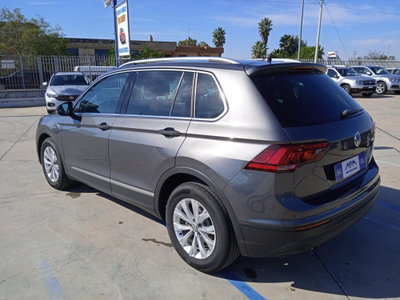 Volkswagen Tiguan 1.6 TDI SCR Sport BlueMotion Technology (5)