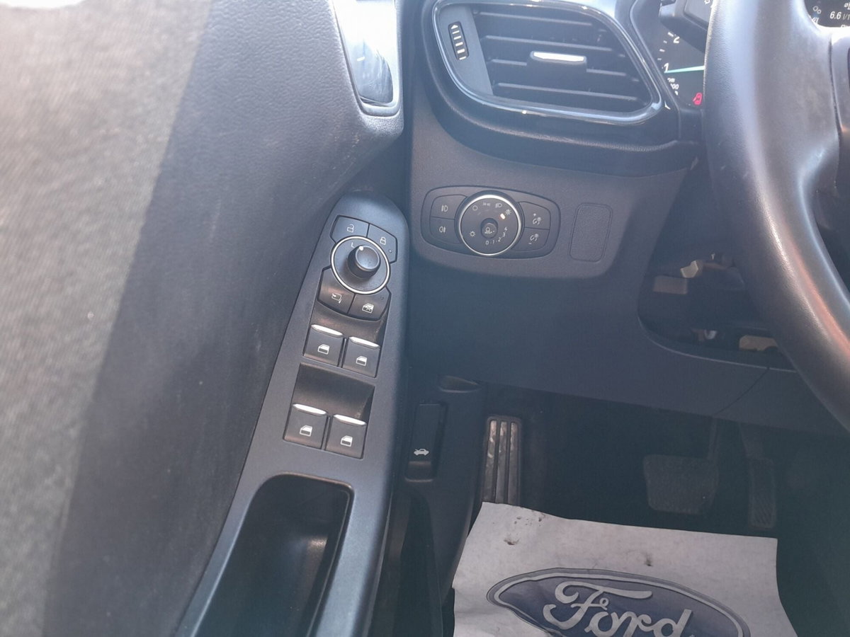 Ford Puma 1.0 EcoBoost Hybrid 125 CV S&S aut. Titanium X (16)