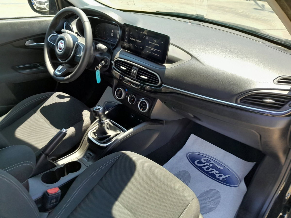 Fiat Tipo Station Wagon Tipo SW 1.6 mjt Cross s&s 130cv (18)