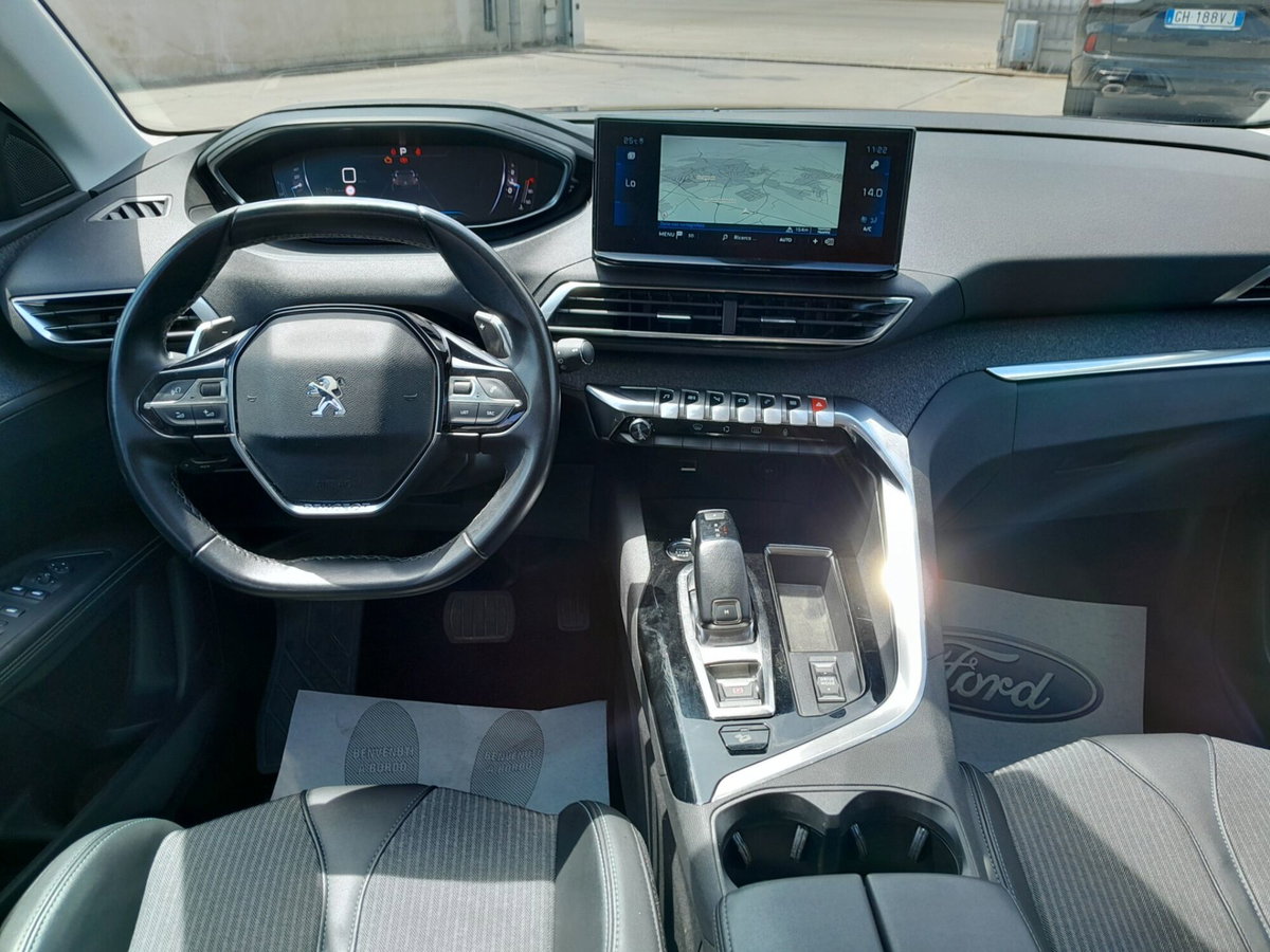 Peugeot 3008 BlueHDi 130 S&S EAT8 Allure Pack (17)