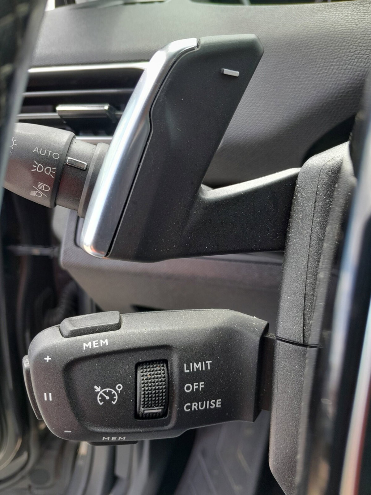 Peugeot 3008 BlueHDi 130 S&S EAT8 Allure Pack (20)