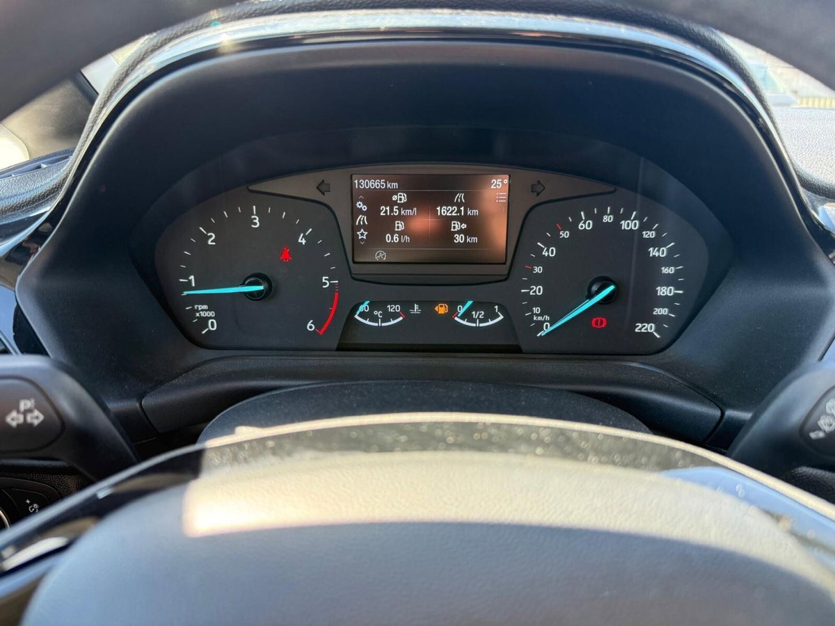 Ford Fiesta 1.5 EcoBlue 5 porte Titanium (17)