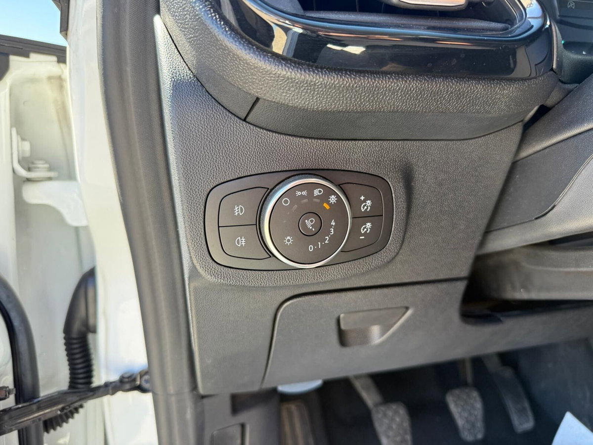 Ford Fiesta 1.5 EcoBlue 5 porte Titanium (20)