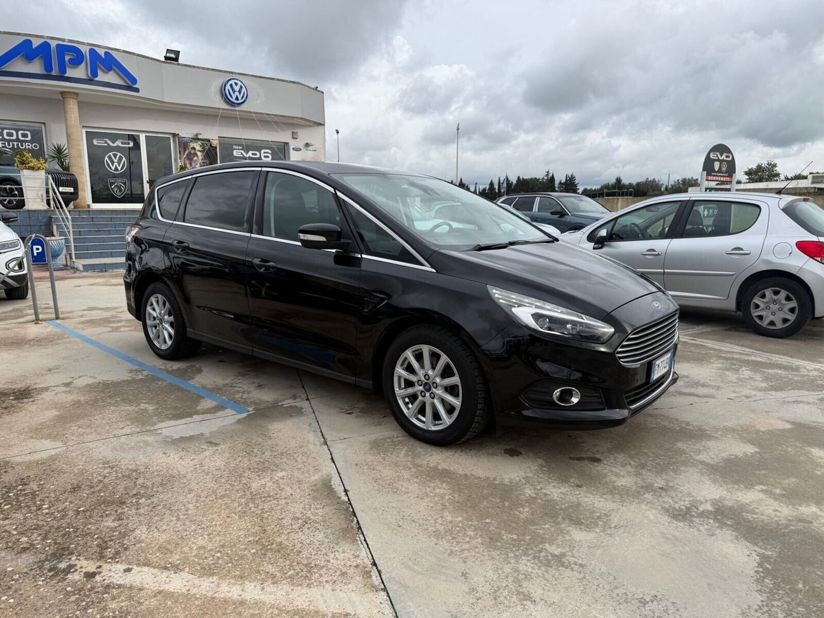 Ford S-Max 2.0 TDCi 180CV Start&Stop Powershift Titanium (10)