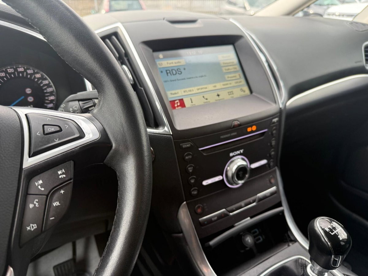 Ford S-Max 2.0 TDCi 180CV Start&Stop Powershift Titanium (16)