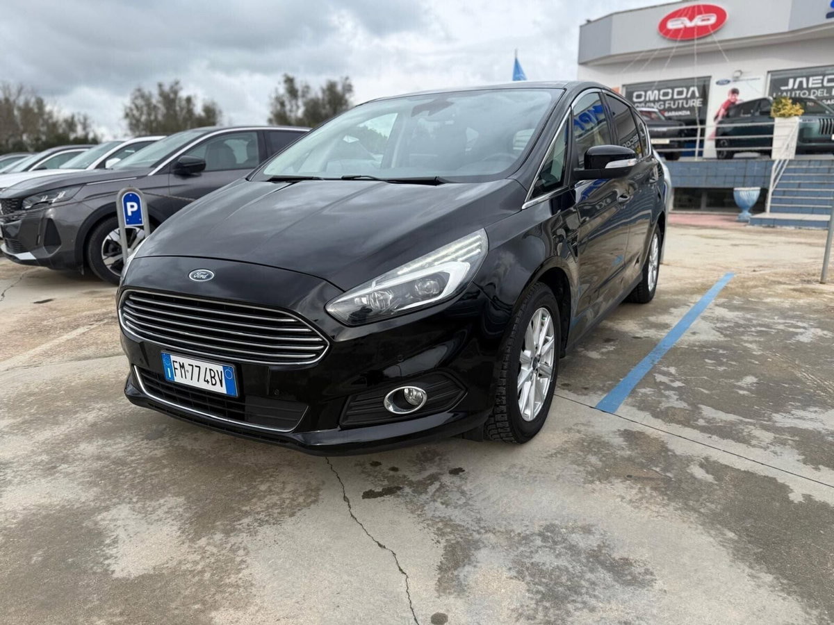Ford S-Max 2.0 TDCi 180CV Start&Stop Powershift Titanium (4)