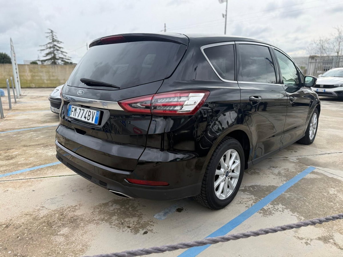 Ford S-Max 2.0 TDCi 180CV Start&Stop Powershift Titanium (8)