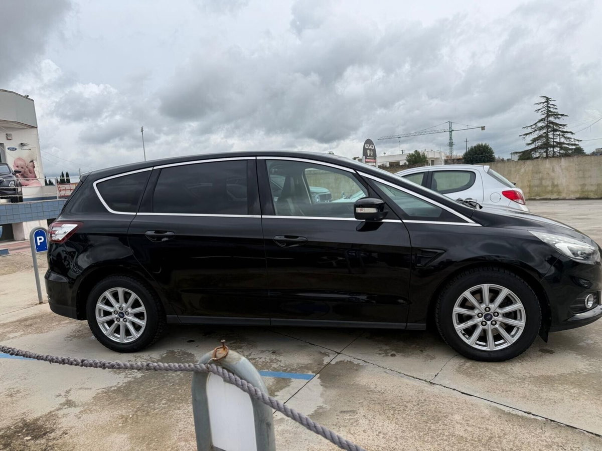 Ford S-Max 2.0 TDCi 180CV Start&Stop Powershift Titanium (9)