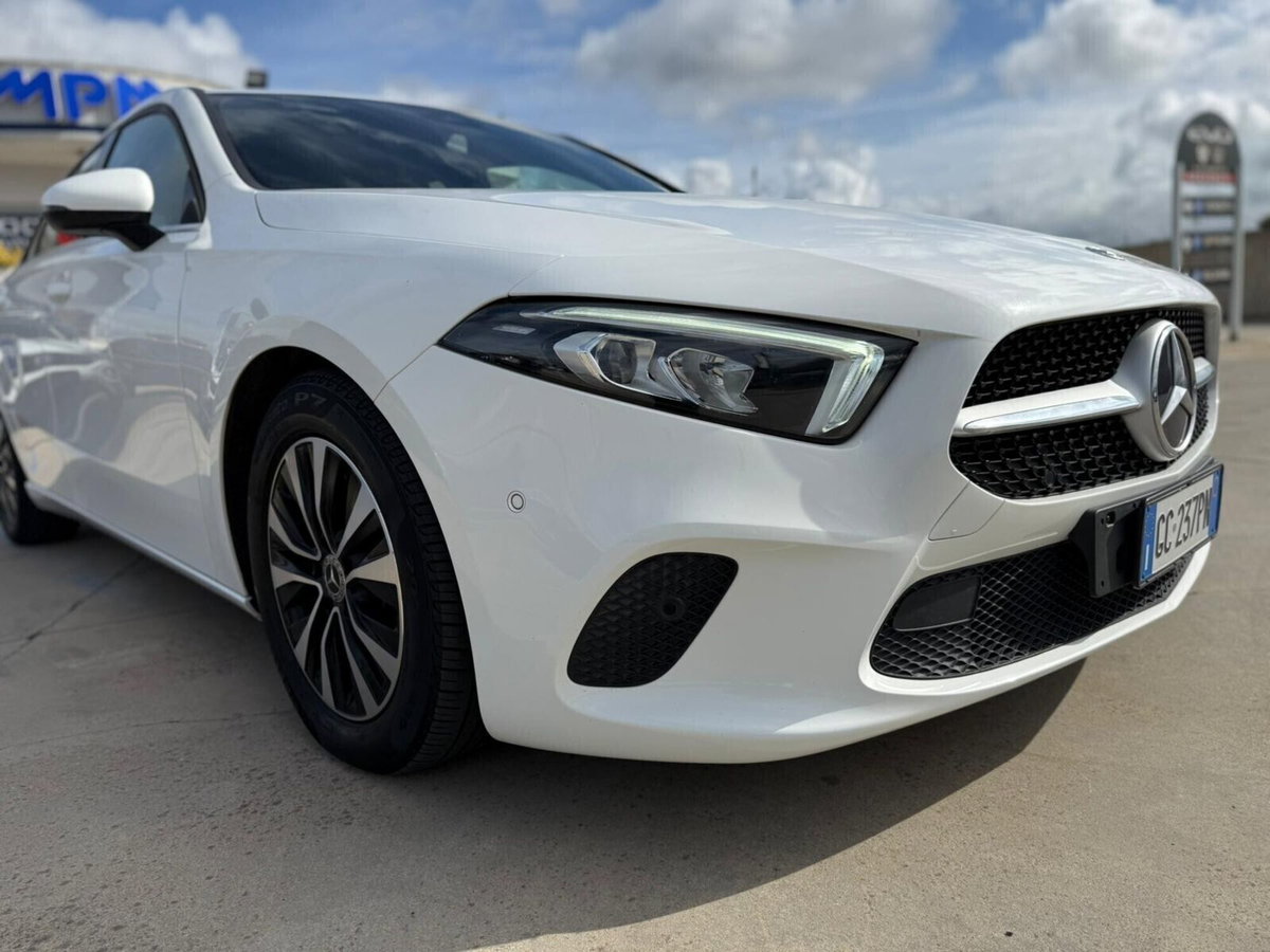 Mercedes-Benz Classe A 180 d Automatic Business (11)