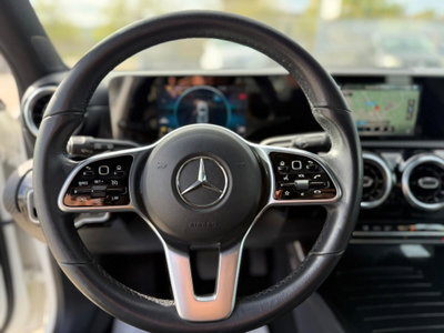 Mercedes-Benz Classe A 180 d Automatic Business (16)